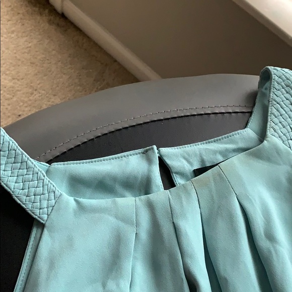 Aqua green asymmetrical hemline halter shift dress - Picture 3 of 4